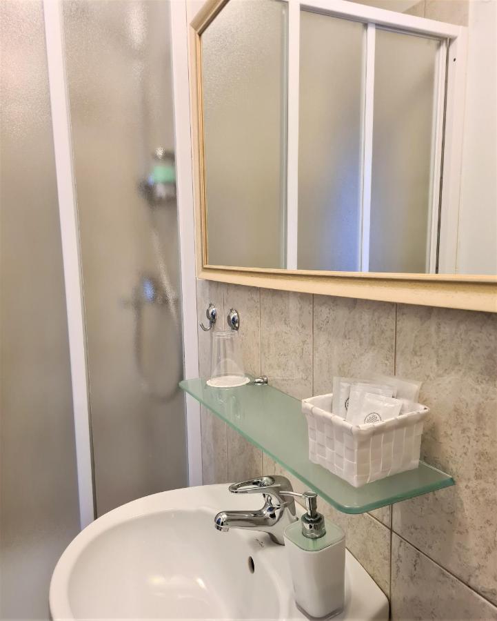 Ungurmuiza Hotel Auciems Buitenkant foto