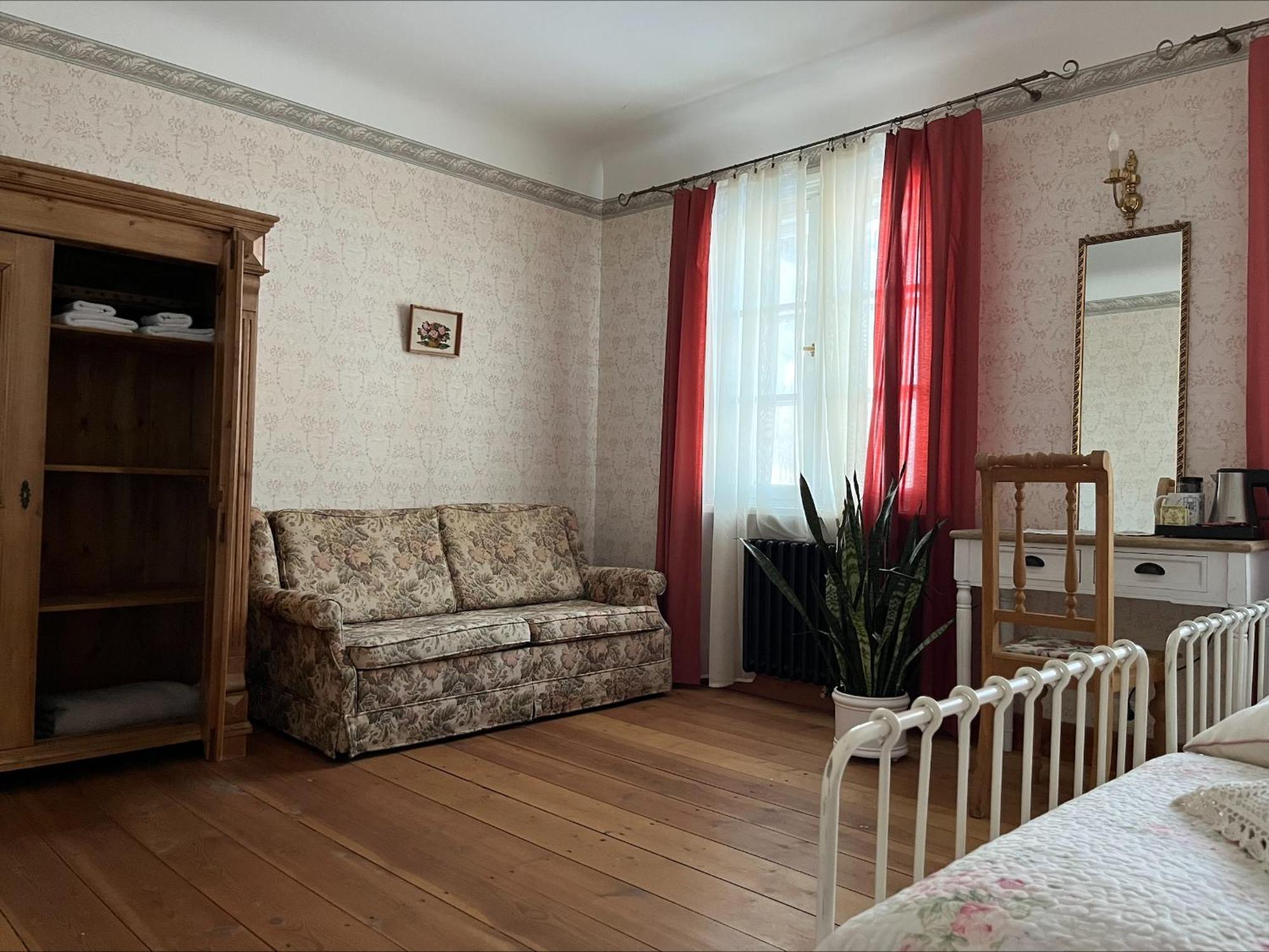 Ungurmuiza Hotel Auciems Buitenkant foto