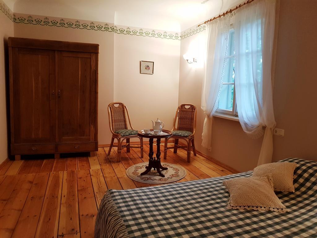 Ungurmuiza Hotel Auciems Buitenkant foto
