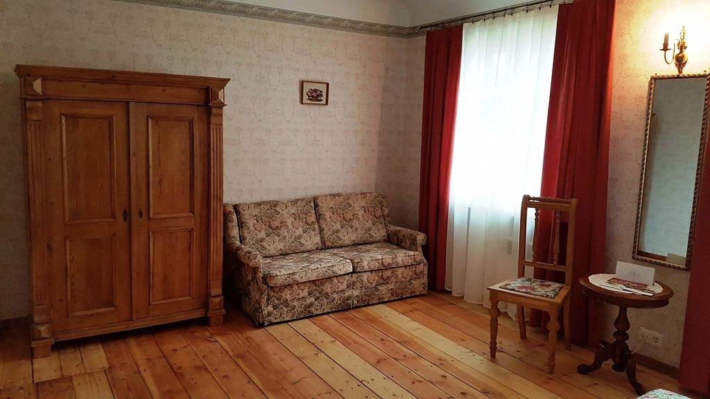 Ungurmuiza Hotel Auciems Buitenkant foto